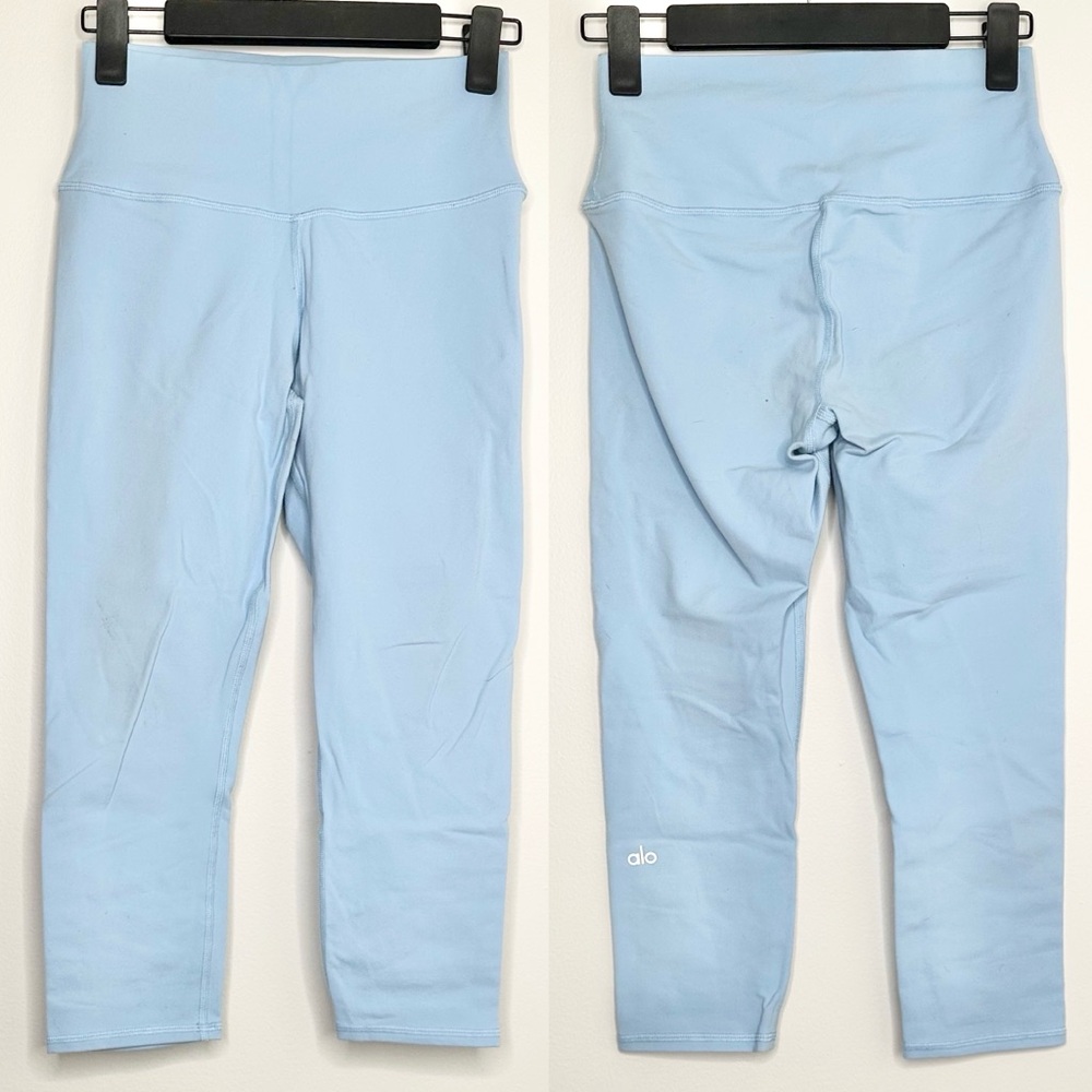 ALO Yoga Light Blue Airbrush Cropped Leggings